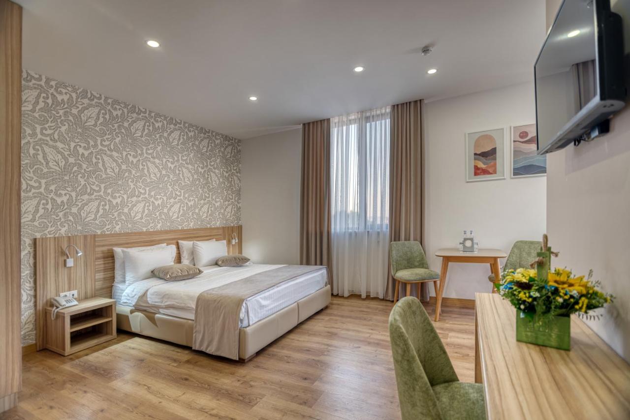 Orbeli Hotel 耶烈万 外观 照片